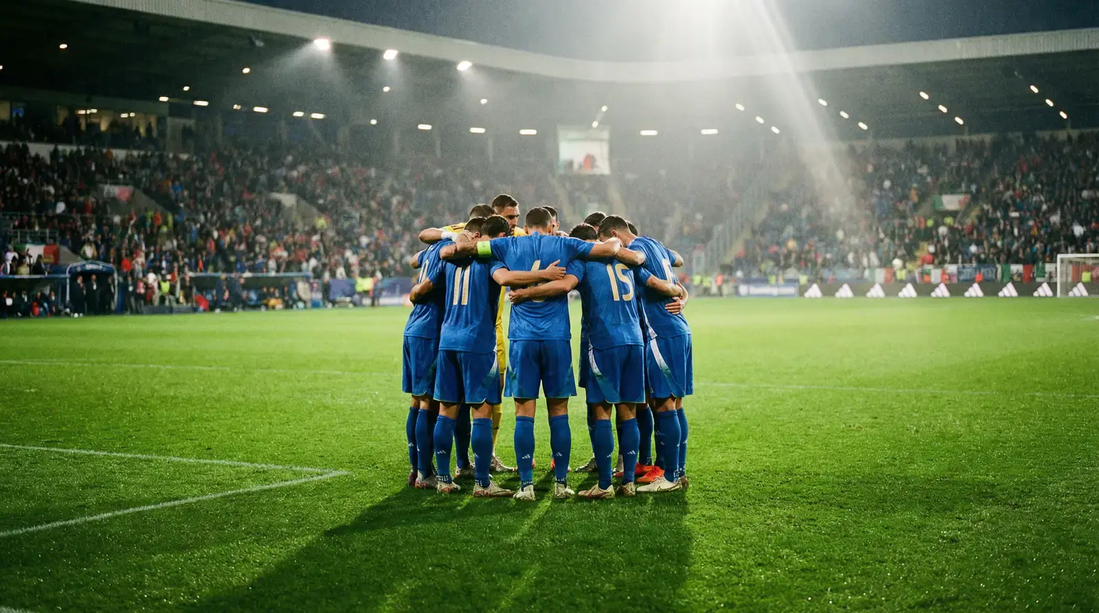 La nazionale italiana di calcio in maglia azzurra durante le qualificazioni al Mondiale 2026